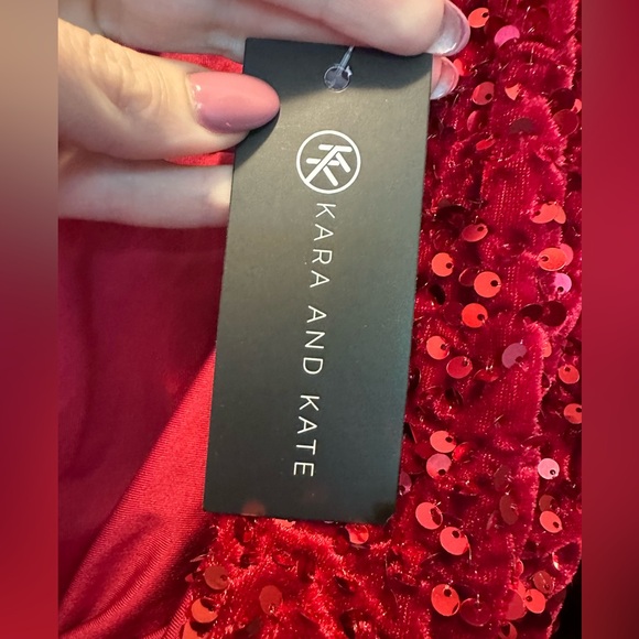 KARA AND KATE NWT RED SEQUIN/VELVET MINI DRESS SIZE MEDIUM - Picture 5 of 6